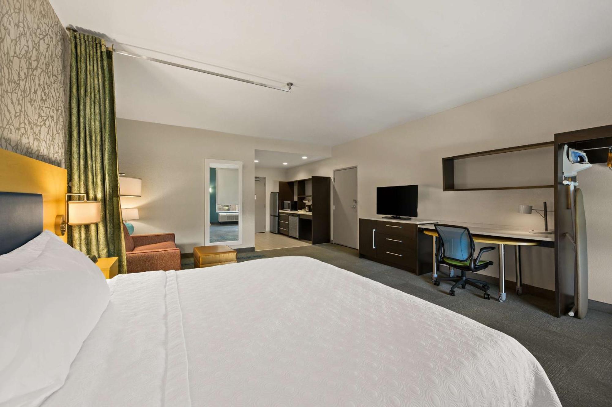 Hotel Home2 By Hilton
